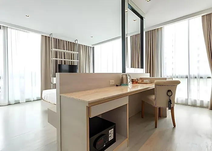 V Varee Bangkok