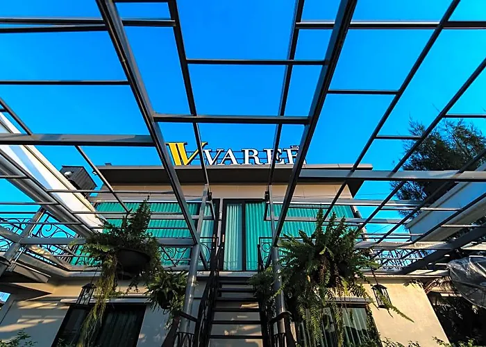 V Varee Hotel 3*