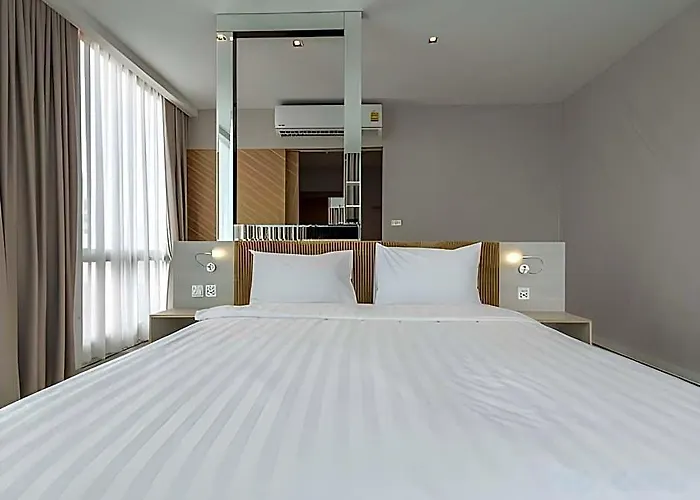Hotel V Varee