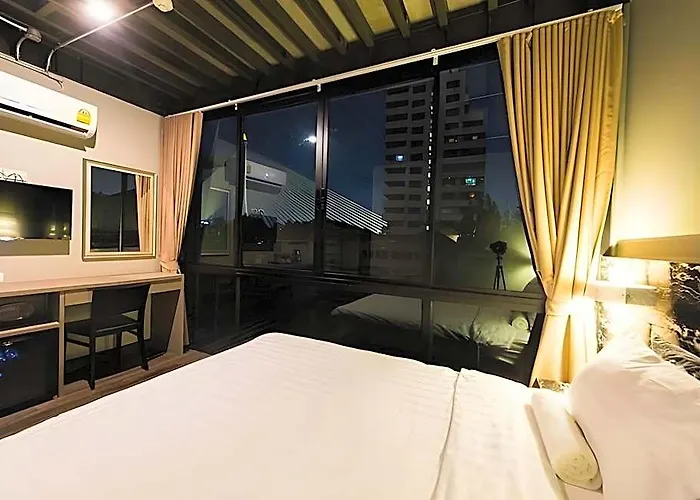 V Varee Bangkok