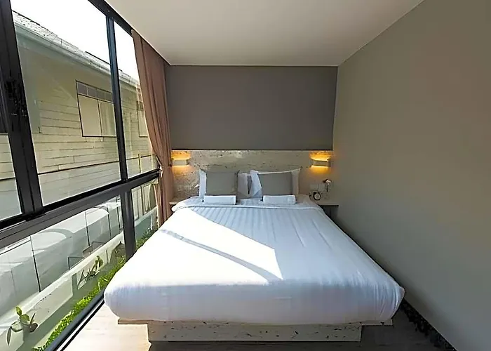 V Varee Bangkok